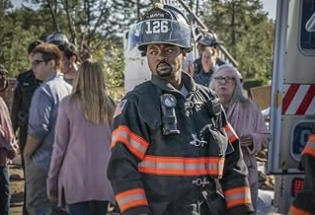 Кадры из сериала 9-1-1: Одинокая звезда 1 сезон