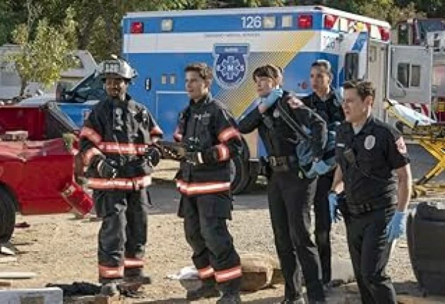 Кадры из сериала 9-1-1: Одинокая звезда 1 сезон