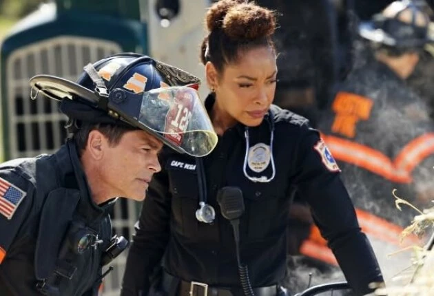 Кадры из сериала 9-1-1: Одинокая звезда 3 сезон